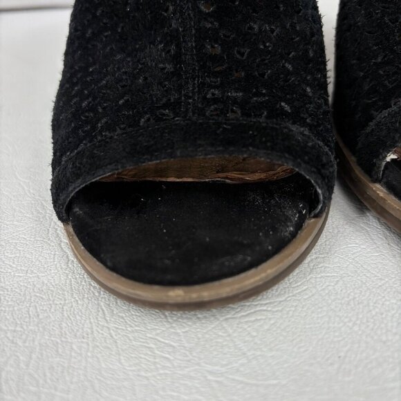 Lucky Brand Perforated Leather Bootie Size 8 Black Suede Heel Peep Toe Boot - Picture 5 of 9